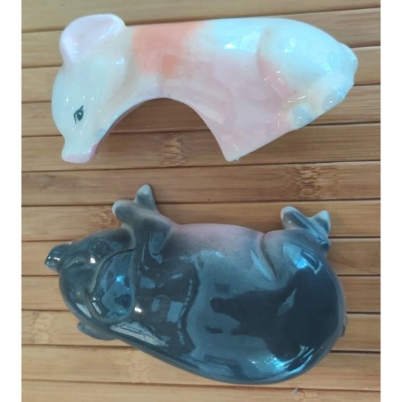Ceramic Pigs Laying Down Nesting Hugging Overlapped Pink Gray Cuddle Napping - Picture 3 of 13